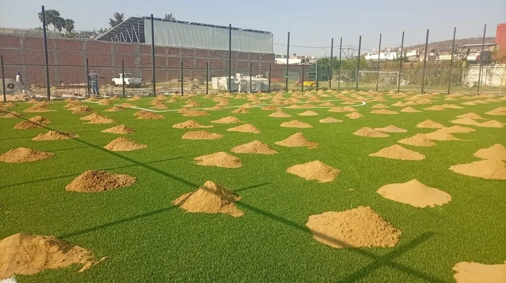 cancha de futbol 5 en México con césped artificial deportivo instalado por Sportmaster