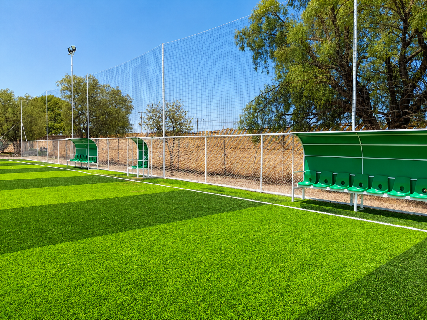 malla ciclónica y accesorios para cancha de fútbol 7