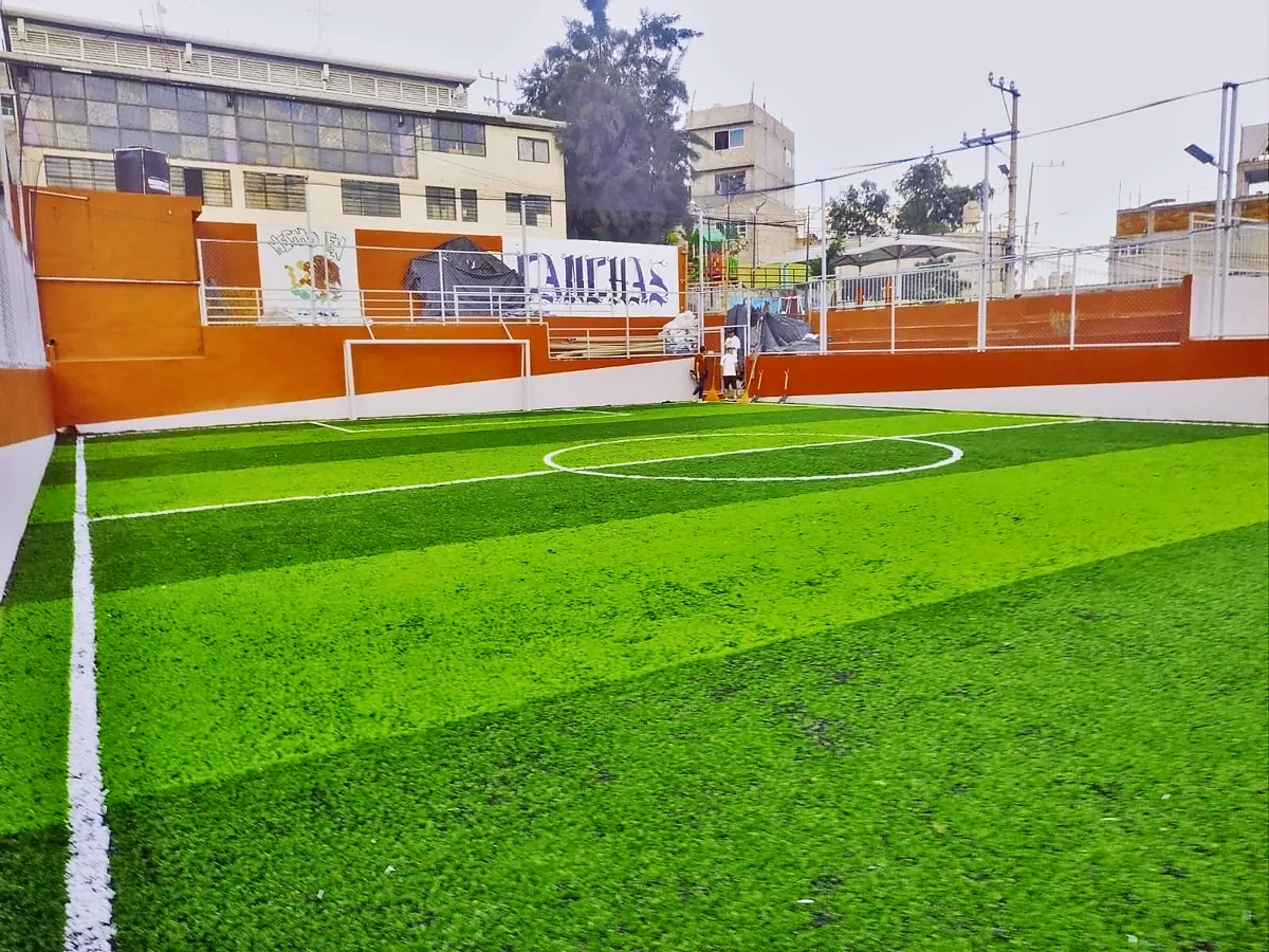 Cancha de fútbol 7 con pasto sintético en Cancha la Cande, Gustavo A. Madero