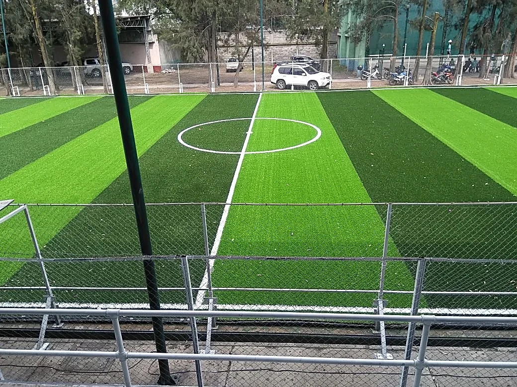 Cancha de fútbol 7 con pasto sintético en Gustavo A. Madero, Ciudad de México