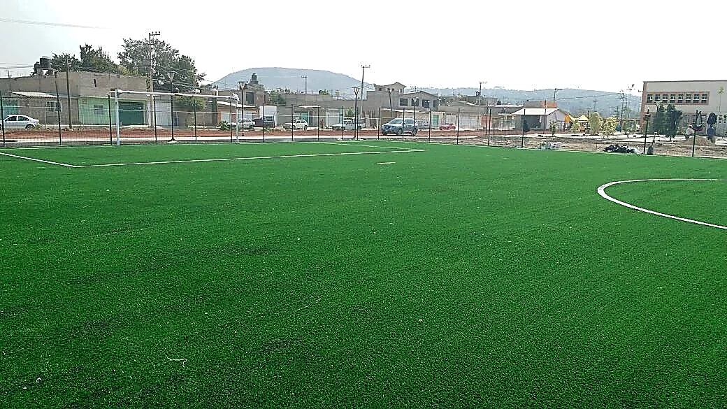 Cancha de fútbol 7 con pasto sintético en Chimalhuacán, Estado de México