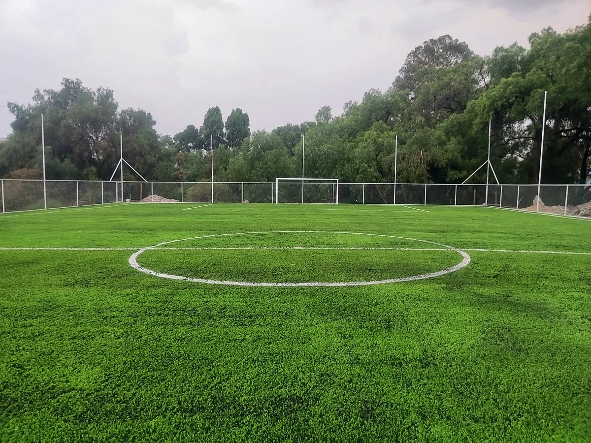 Cancha de fútbol 7 con pasto sintético en Soccer Garden, Ixtapaluca