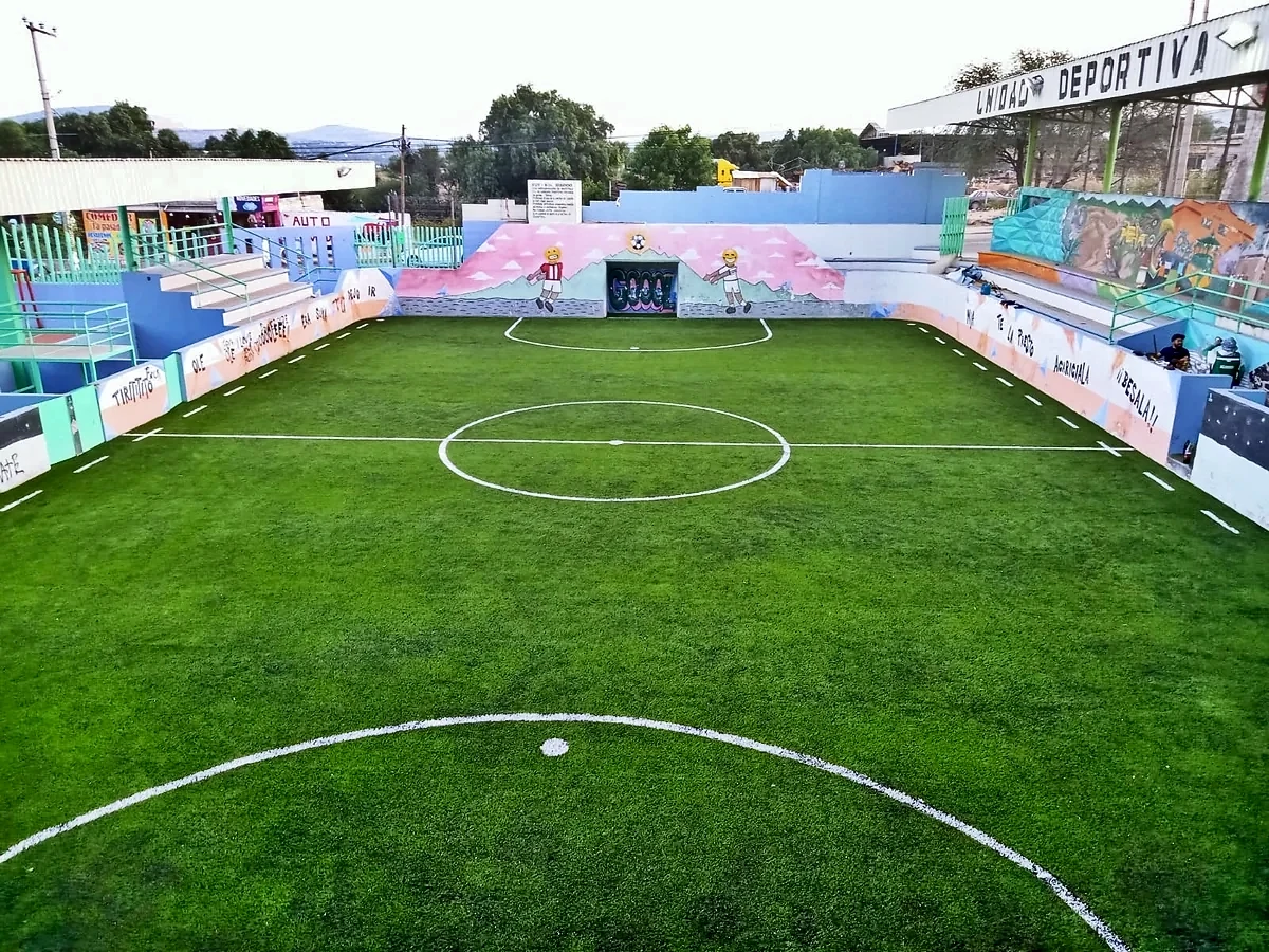Cancha de fútbol rápido con pasto sintético en Atotonilco de Tula, Hidalgo
