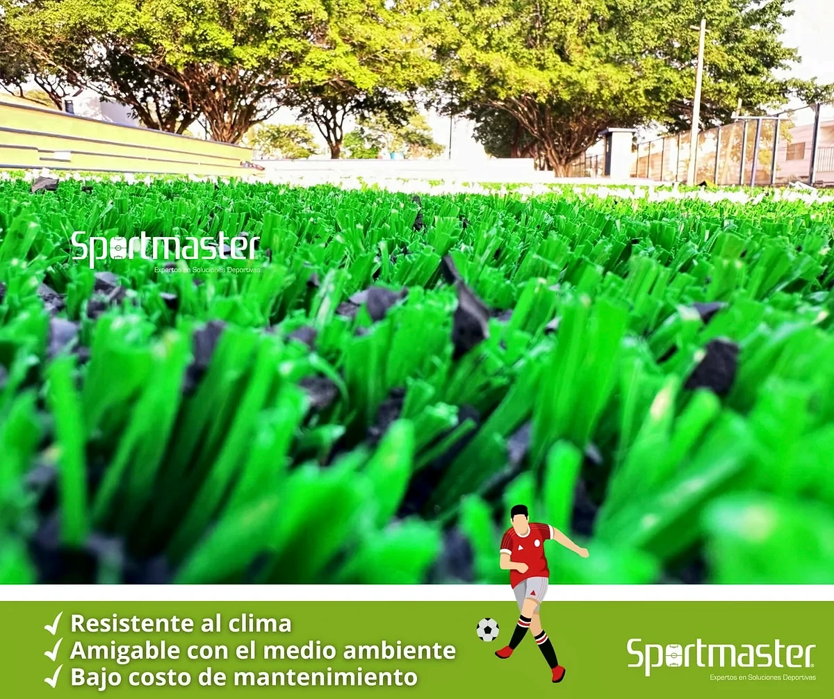 Detalle del pasto sintético de la cancha de fútbol 5 en Tampico, Tamaulipas